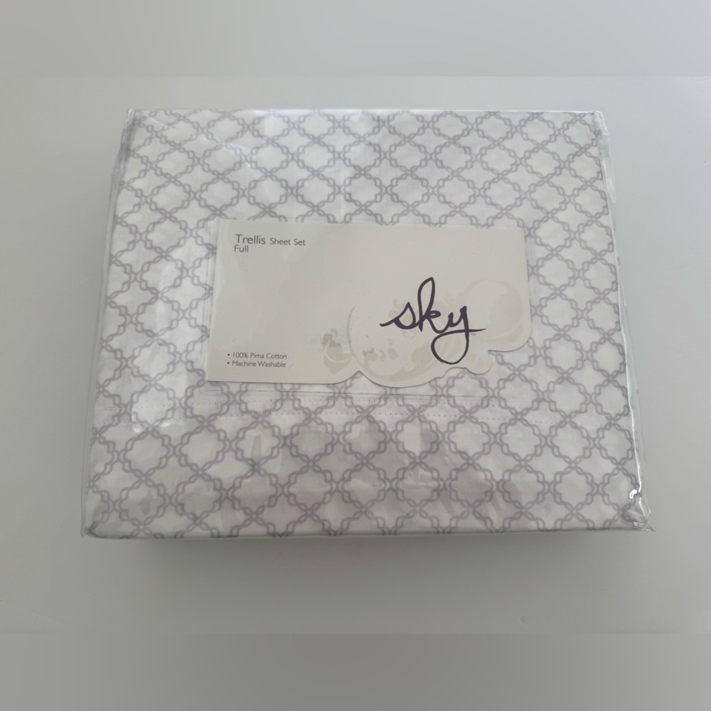 Sky Exclusive Trellis Orchid Purple Geometric 4 PC Full Sheet Set